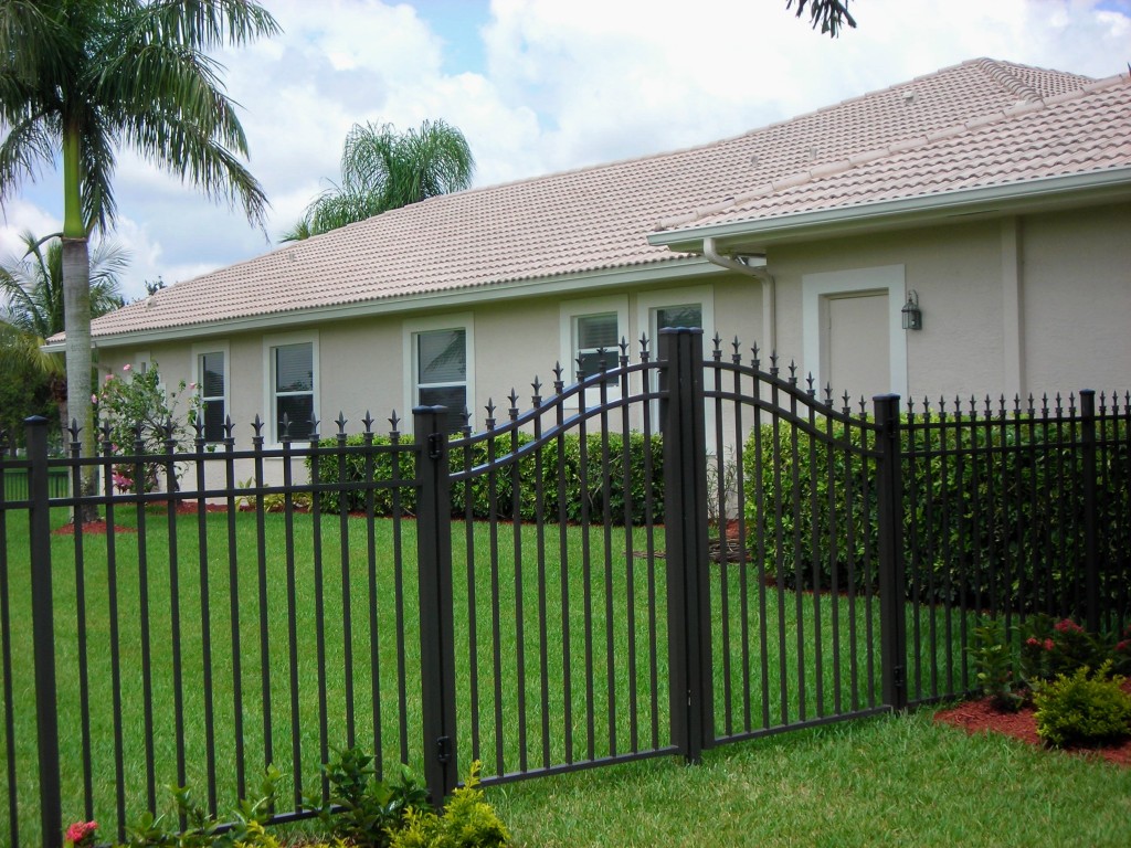 Aluminium fence